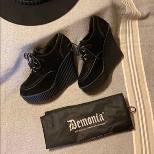Women's Demonia Gothic Creeper 302 Wedge Oxford